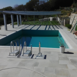 Fourniture et pose de liner pour piscine : choix de matériaux et processus d'installation Saint-Lo